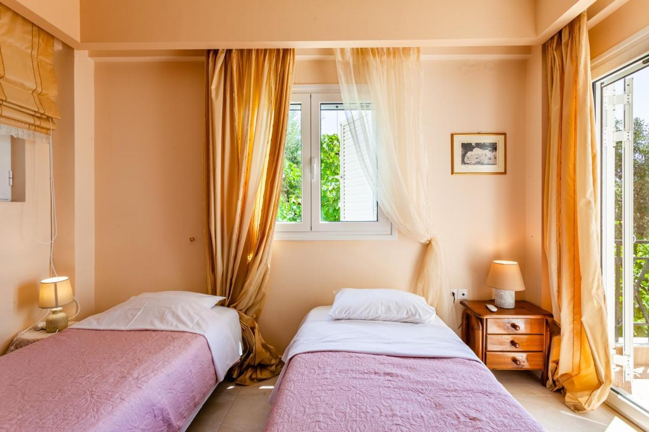 Verga Majestic Sunsets - Elegant & Secluded Retreat Kalamata Exteriér fotografie
